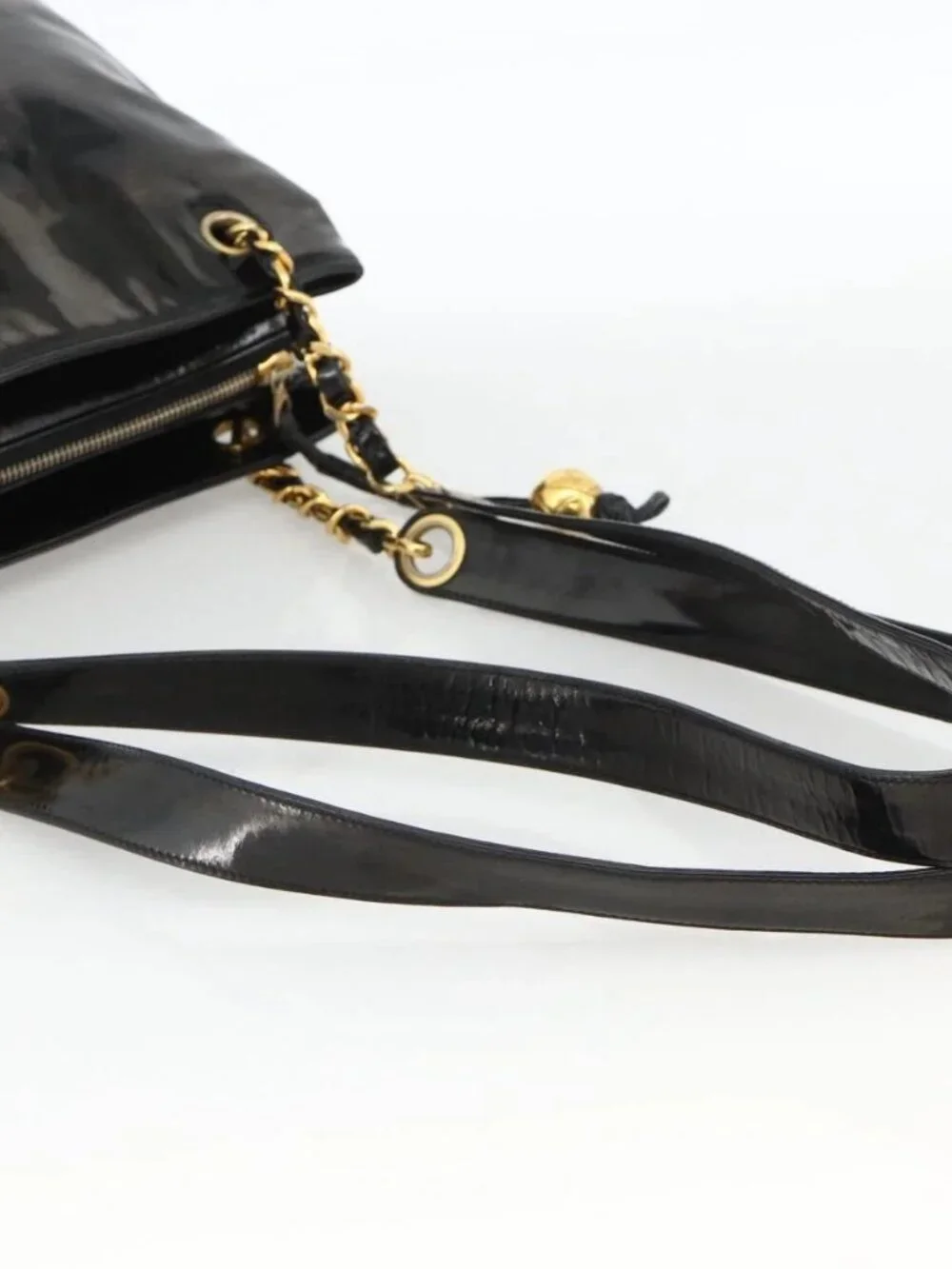 CHANEL brand	chanel color	black